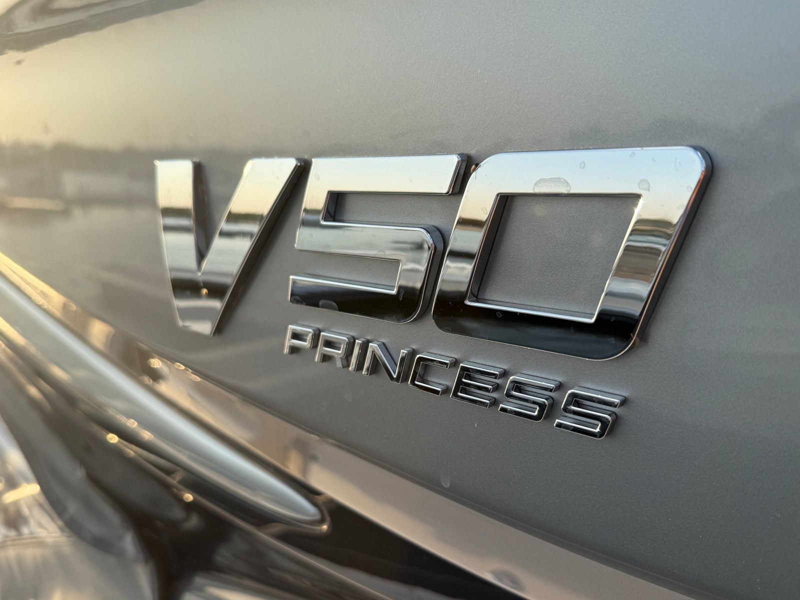 Princess V50 hull badge
