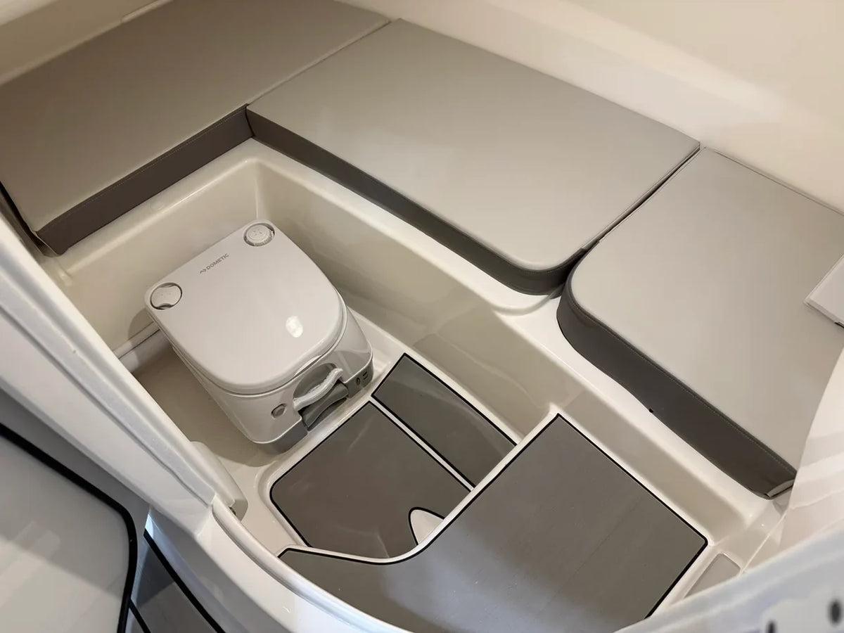 Storage and head